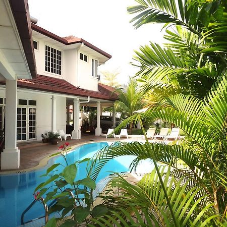 سيبانغ Rumah Putih Near Klia المظهر الخارجي الصورة