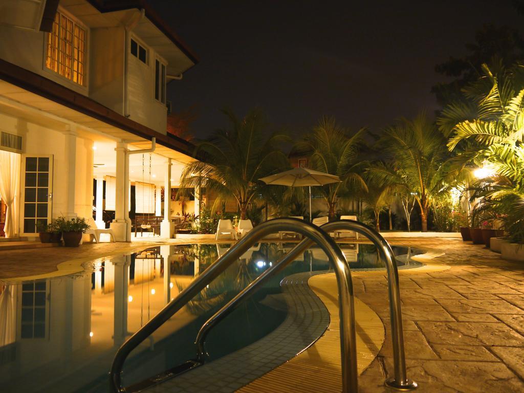 سيبانغ Rumah Putih Near Klia المظهر الخارجي الصورة