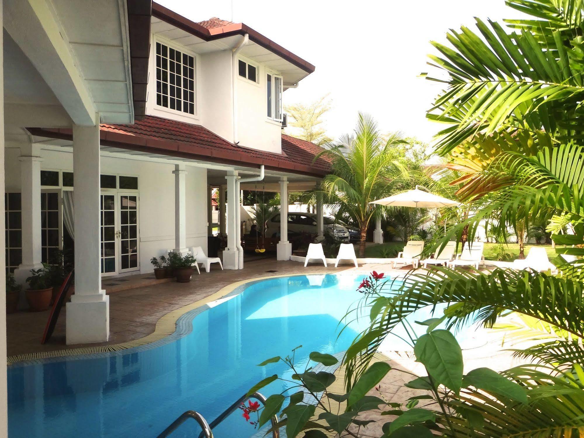 سيبانغ Rumah Putih Near Klia المظهر الخارجي الصورة